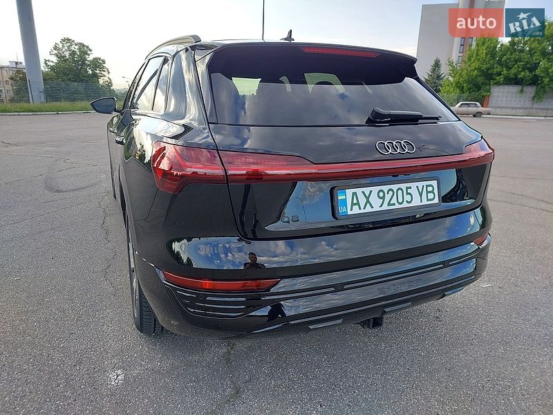 Позашляховик / Кросовер Audi Q8 e-tron 2023 в Харкові фото 10 Позашляховик / Кросовер Audi Q8 e-tron 2023 в Харкові