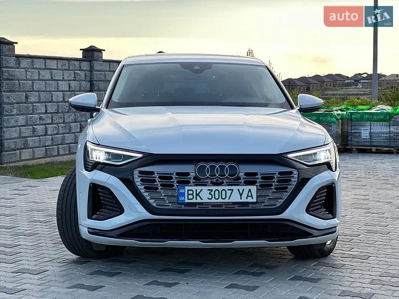 Audi Q8 e-tron 2023