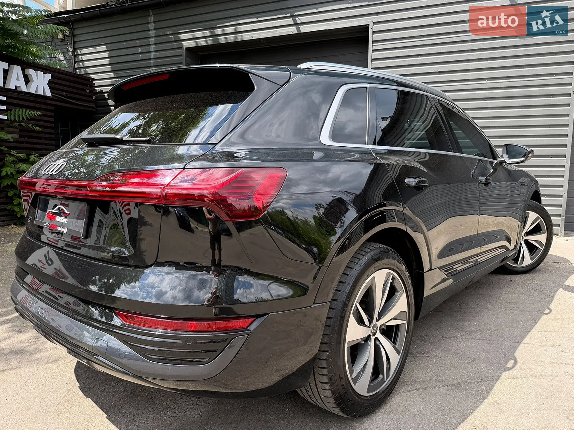 2023 Audi Q8 - мініатюра 9