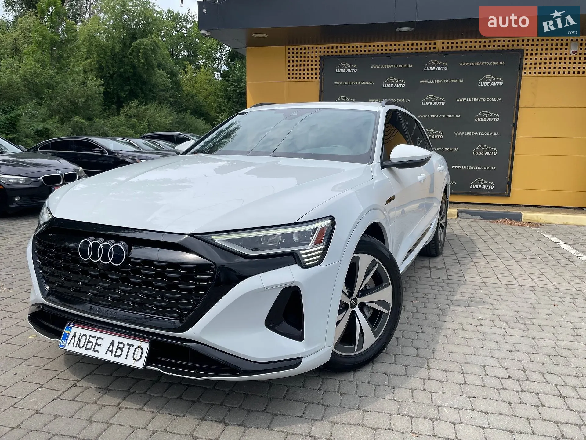 2023 Audi Q8 - фото 1
