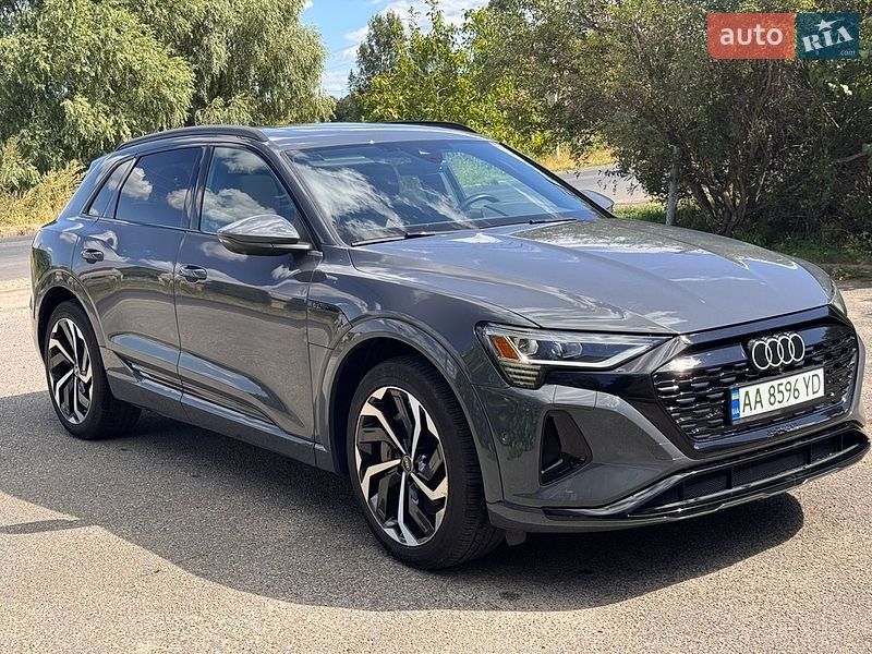 Audi Q8 e-tron 2023