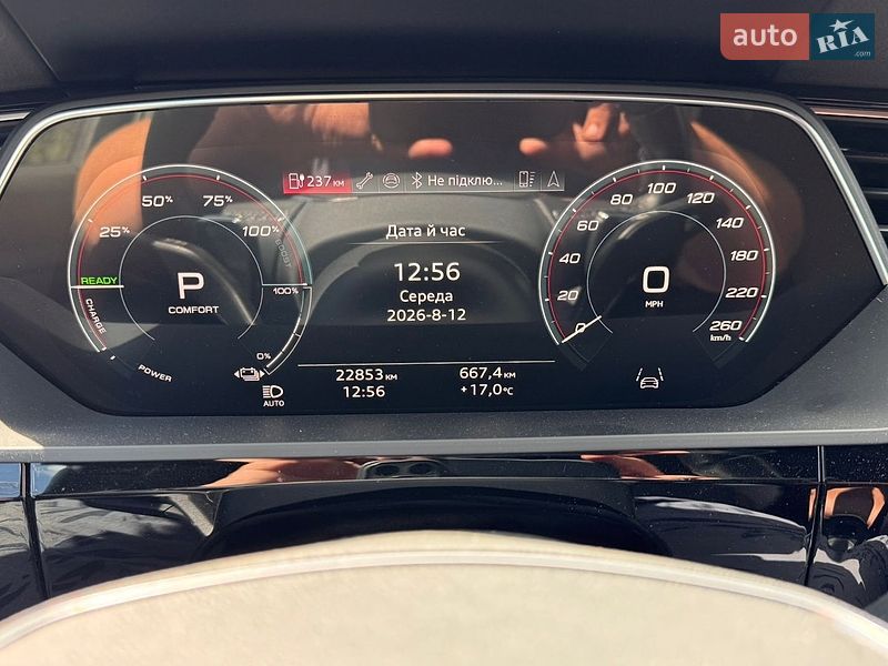 Внедорожник / Кроссовер Audi Q8 e-tron 2023 в Киеве
