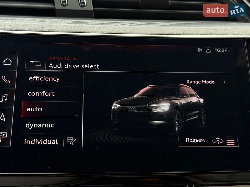 Внедорожник / Кроссовер Audi Q8 e-tron 2023 в Хмельницком
