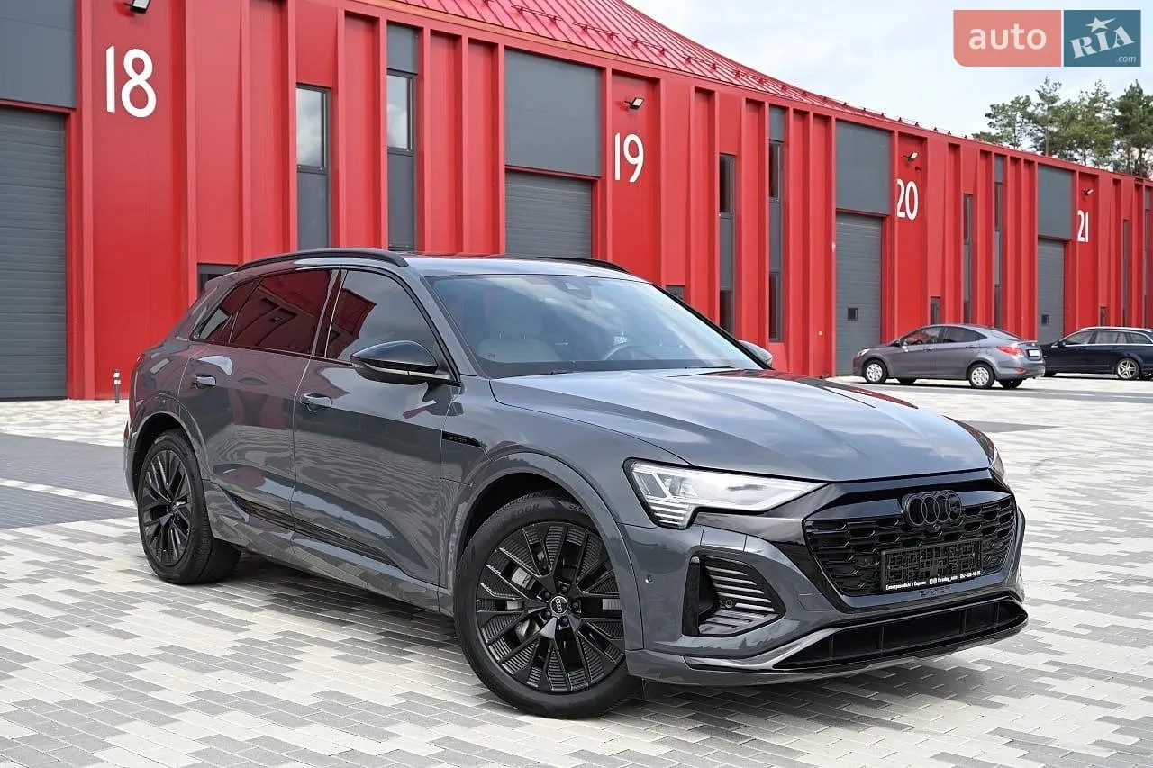 2024 Audi Q8 - фото 1