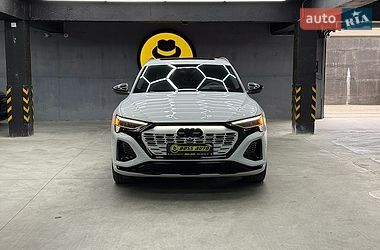 Внедорожник / Кроссовер Audi Q8 e-tron 2023 в Ивано-Франковске