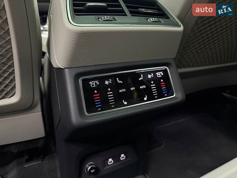 Внедорожник / Кроссовер Audi Q8 e-tron 2023 в Ивано-Франковске
