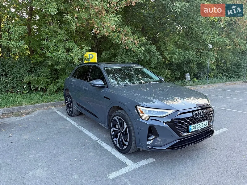 Audi Q8 e-tron 2023