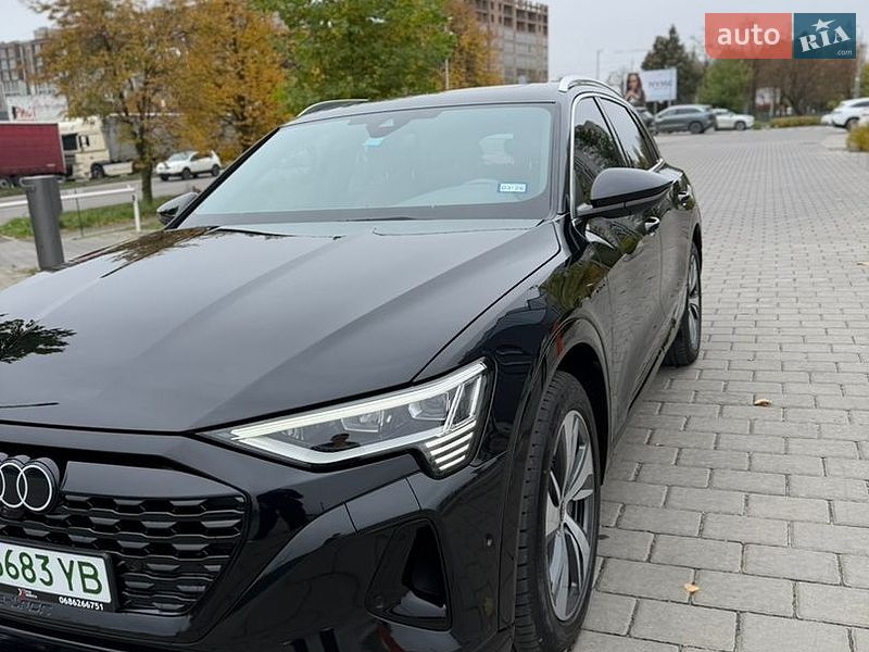 Внедорожник / Кроссовер Audi Q8 e-tron 2023 в Ровно