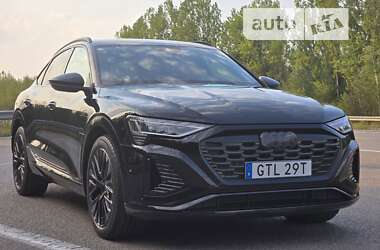 Позашляховик / Кросовер Audi Q8 Sportback e-tron 2023 в Ковелі