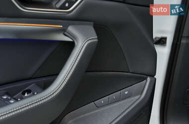 Внедорожник / Кроссовер Audi Q8 Sportback e-tron 2023 в 