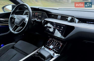 Внедорожник / Кроссовер Audi Q8 Sportback e-tron 2023 в 