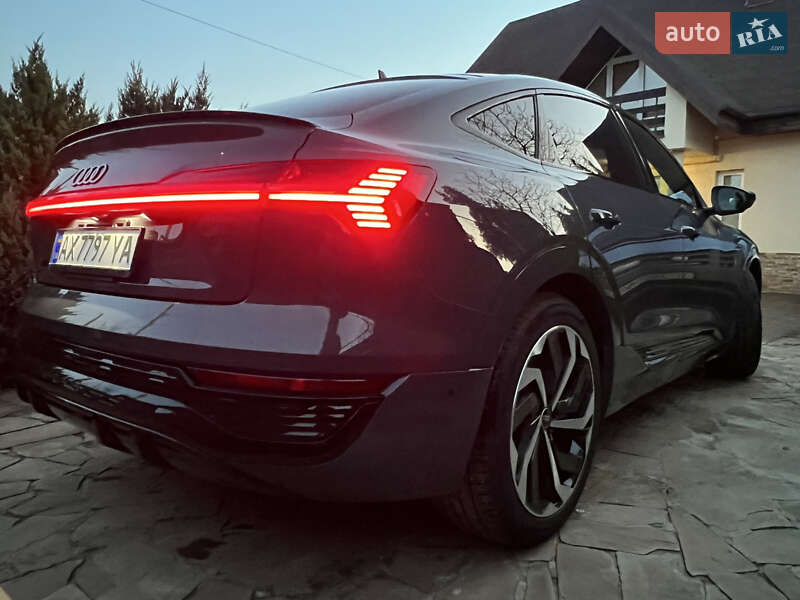 Внедорожник / Кроссовер Audi Q8 Sportback e-tron 2023 в Харькове