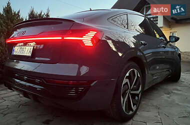 Внедорожник / Кроссовер Audi Q8 Sportback e-tron 2023 в 
