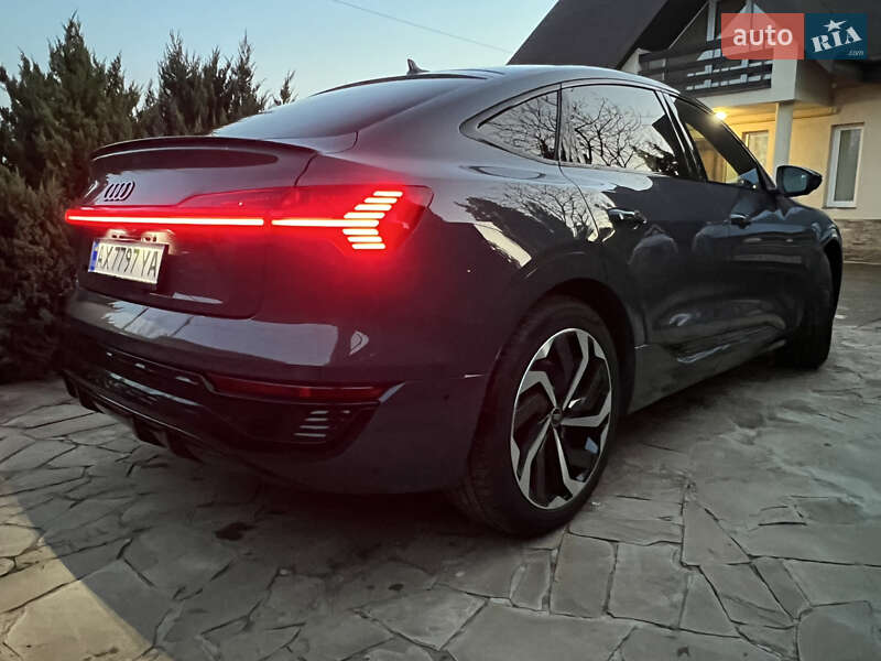 Внедорожник / Кроссовер Audi Q8 Sportback e-tron 2023 в Харькове