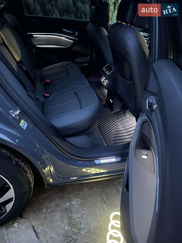 Внедорожник / Кроссовер Audi Q8 Sportback e-tron 2023 в Харькове