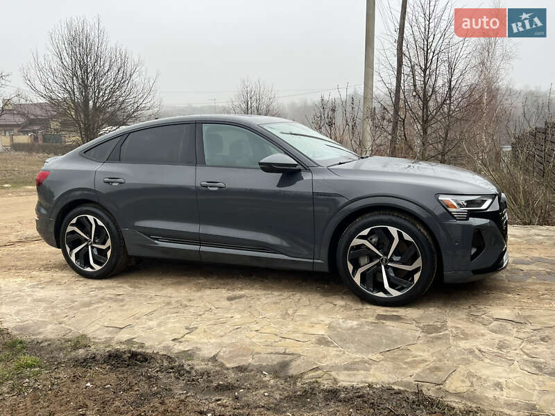 Внедорожник / Кроссовер Audi Q8 Sportback e-tron 2023 в Харькове