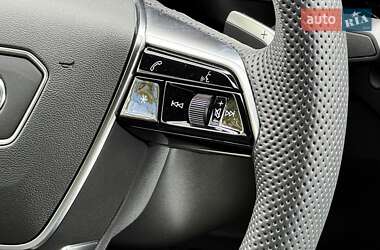 Внедорожник / Кроссовер Audi Q8 Sportback e-tron 2024 в 