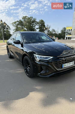 Внедорожник / Кроссовер Audi Q8 Sportback e-tron 2023 в 