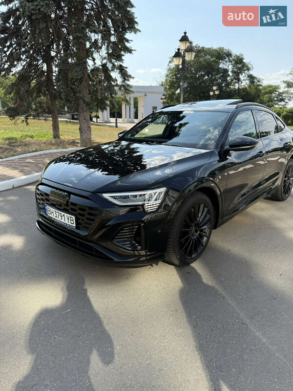 Внедорожник / Кроссовер Audi Q8 Sportback e-tron 2023 в Одессе