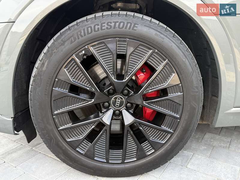 Внедорожник / Кроссовер Audi Q8 Sportback e-tron 2023 в Черновцах