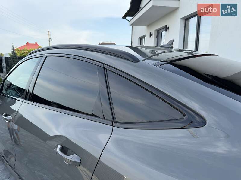 Внедорожник / Кроссовер Audi Q8 Sportback e-tron 2023 в Черновцах
