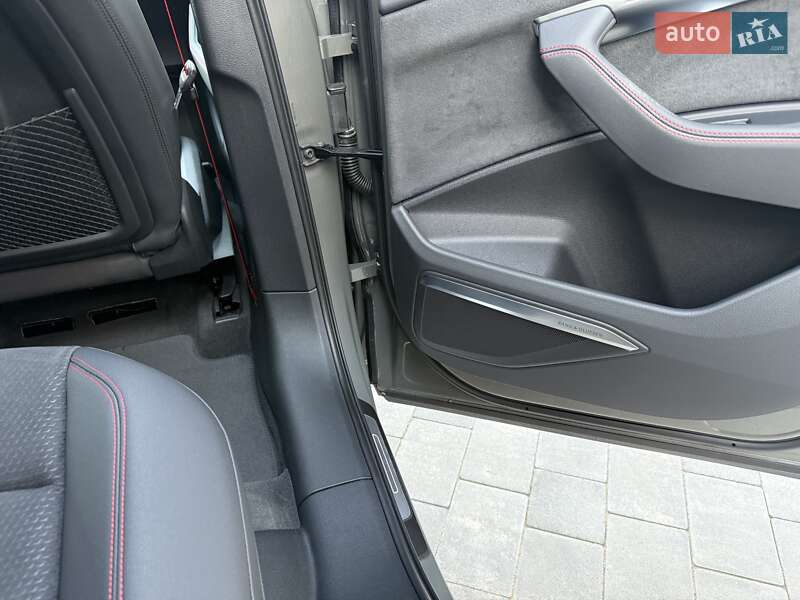 Внедорожник / Кроссовер Audi Q8 Sportback e-tron 2023 в Черновцах
