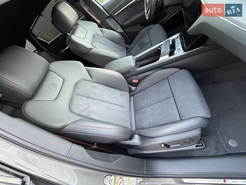 Внедорожник / Кроссовер Audi Q8 Sportback e-tron 2023 в Черновцах