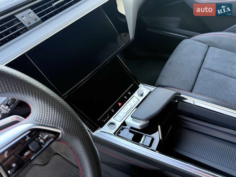 Внедорожник / Кроссовер Audi Q8 Sportback e-tron 2023 в Черновцах