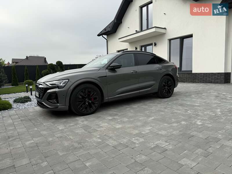 Внедорожник / Кроссовер Audi Q8 Sportback e-tron 2023 в Черновцах