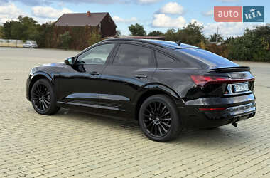 Внедорожник / Кроссовер Audi Q8 Sportback e-tron 2023 в 