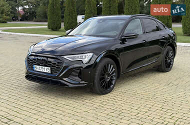 Внедорожник / Кроссовер Audi Q8 Sportback e-tron 2023 в 