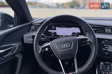 Внедорожник / Кроссовер Audi Q8 Sportback e-tron 2023 в 