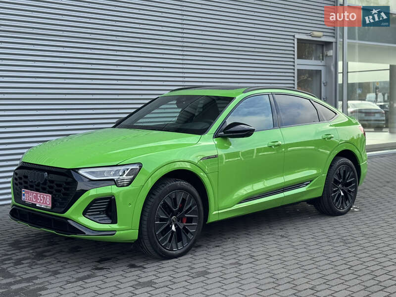 Позашляховик / Кросовер Audi Q8 Sportback e-tron 2023 в Рівному