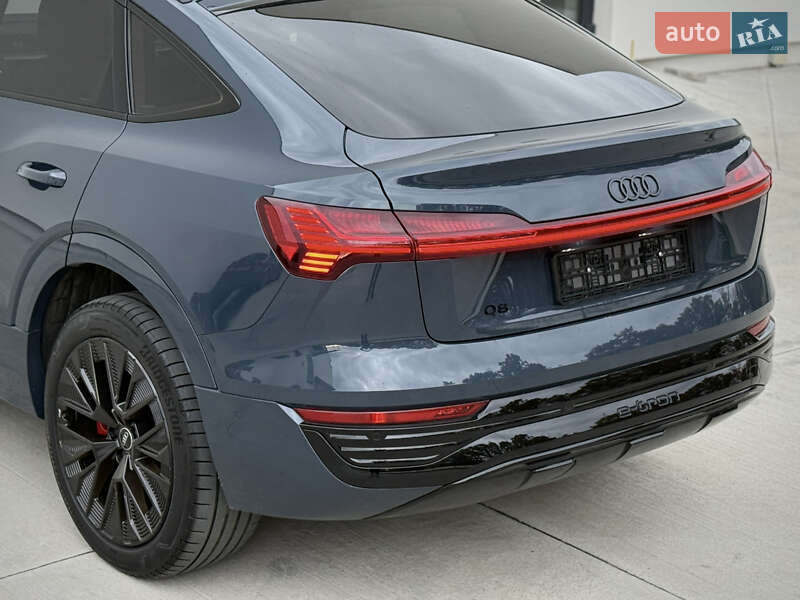 Позашляховик / Кросовер Audi Q8 Sportback e-tron 2023 в Луцьку фото 38 Позашляховик / Кросовер Audi Q8 Sportback e-tron 2023 в Луцьку