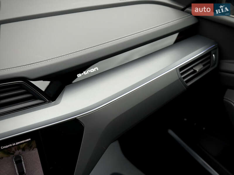 Позашляховик / Кросовер Audi Q8 Sportback e-tron 2023 в Луцьку фото 104 Позашляховик / Кросовер Audi Q8 Sportback e-tron 2023 в Луцьку