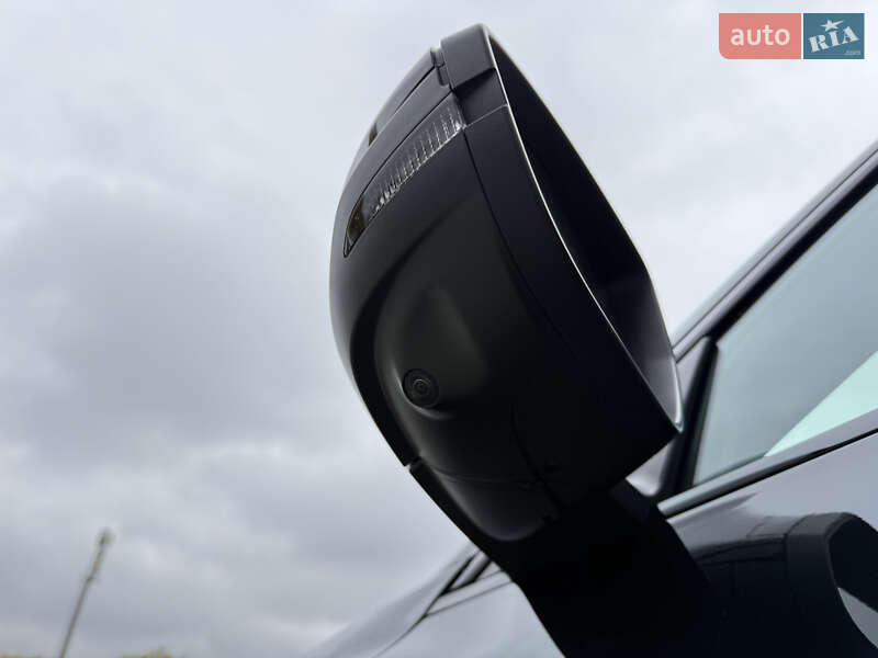 Позашляховик / Кросовер Audi Q8 Sportback e-tron 2023 в Мукачевому фото 22 Позашляховик / Кросовер Audi Q8 Sportback e-tron 2023 в Мукачевому