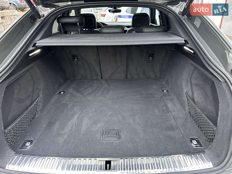 Внедорожник / Кроссовер Audi Q8 Sportback e-tron 2023 в Киеве