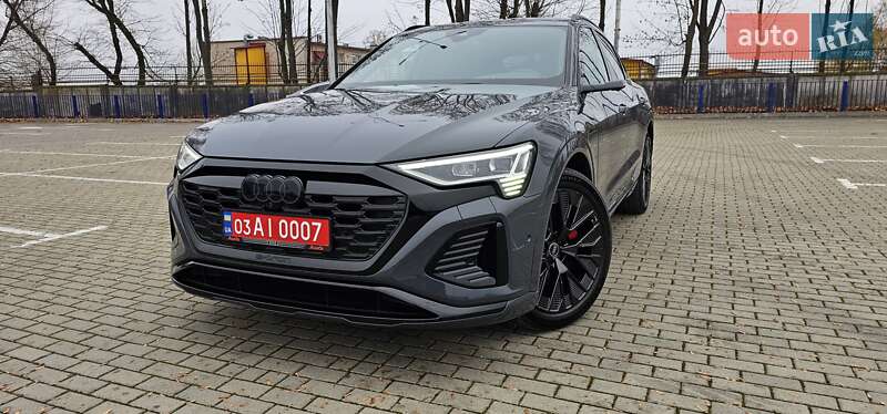 Позашляховик / Кросовер Audi Q8 Sportback e-tron 2024 в Тернополі