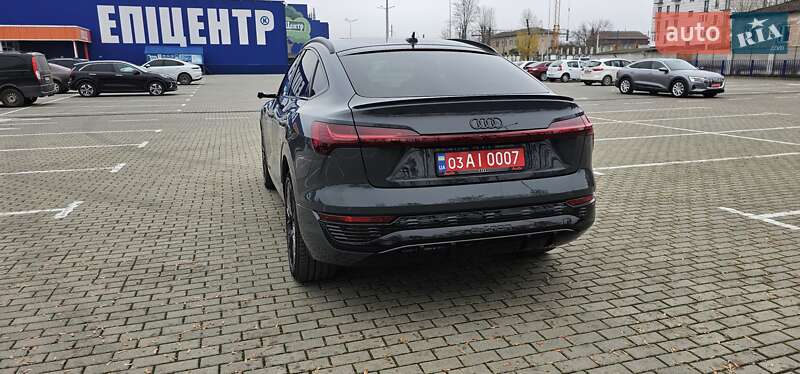 Позашляховик / Кросовер Audi Q8 Sportback e-tron 2024 в Тернополі