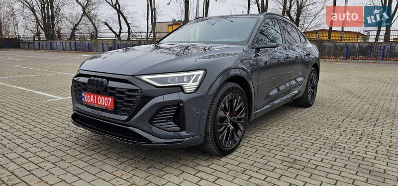 Позашляховик / Кросовер Audi Q8 Sportback e-tron 2024 в Тернополі
