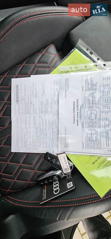 Позашляховик / Кросовер Audi Q8 Sportback e-tron 2024 в Тернополі