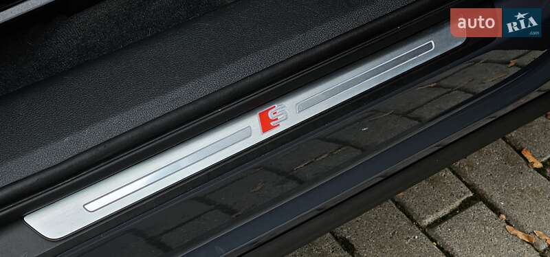 Позашляховик / Кросовер Audi Q8 Sportback e-tron 2024 в Тернополі