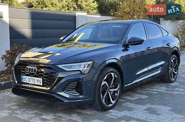 Позашляховик / Кросовер Audi Q8 Sportback e-tron 2024 в Львові
