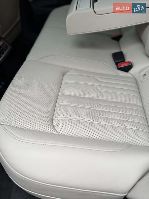 Внедорожник / Кроссовер Audi Q8 Sportback e-tron 2024 в Черновцах