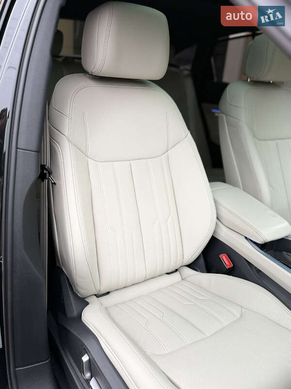 Внедорожник / Кроссовер Audi Q8 Sportback e-tron 2024 в Черновцах