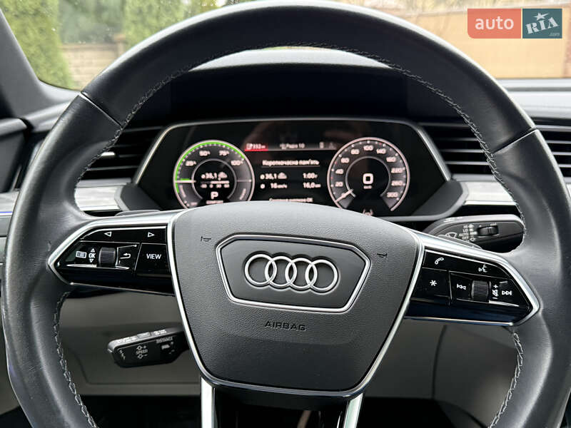 Внедорожник / Кроссовер Audi Q8 Sportback e-tron 2024 в Черновцах