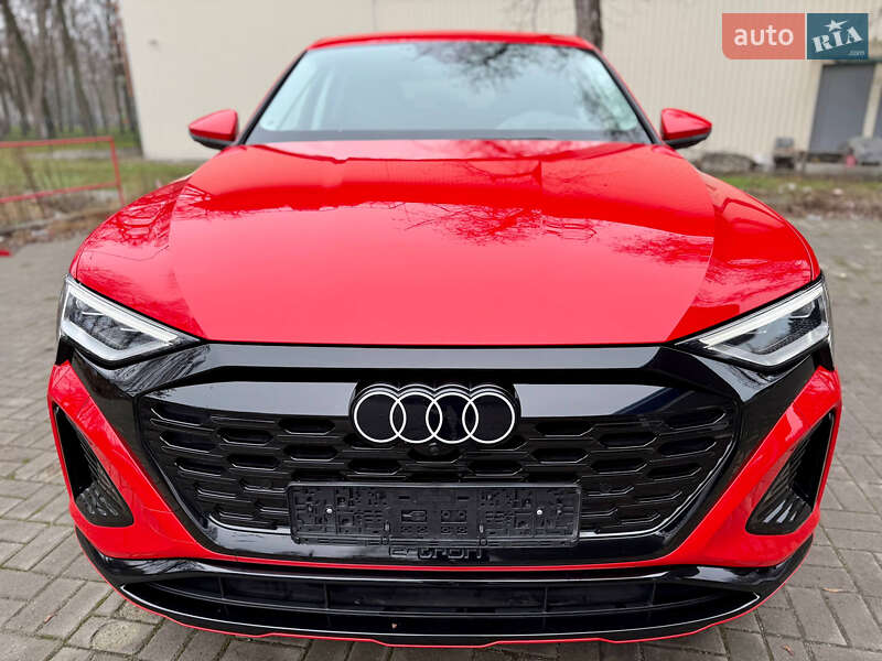 Внедорожник / Кроссовер Audi Q8 Sportback e-tron 2023 в Днепре