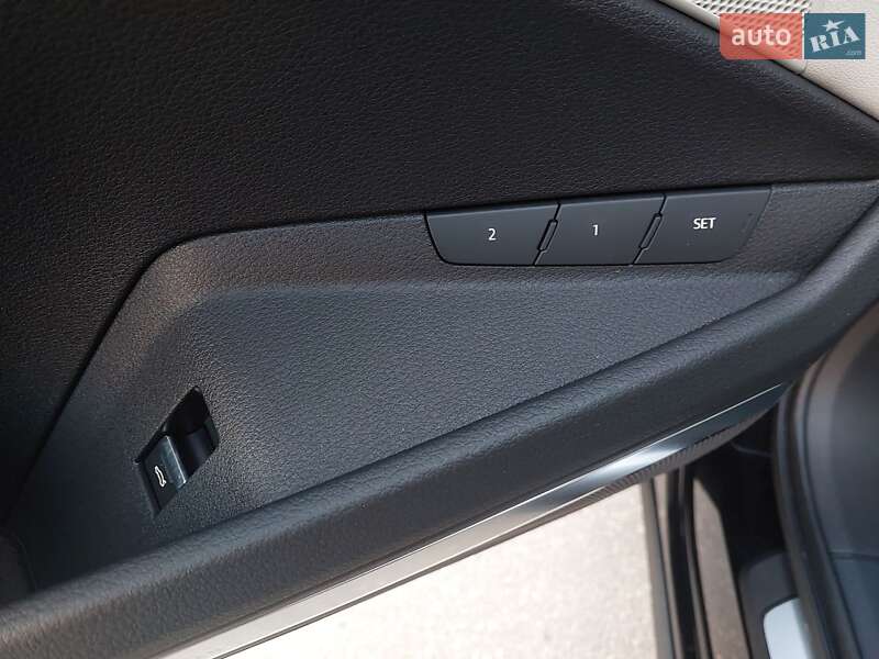 Внедорожник / Кроссовер Audi Q8 Sportback e-tron 2023 в Харькове фото 18 Внедорожник / Кроссовер Audi Q8 Sportback e-tron 2023 в Харькове