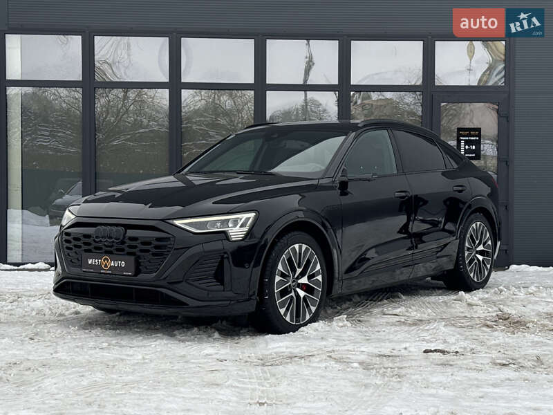 Audi Q8 Sportback e-tron 2023