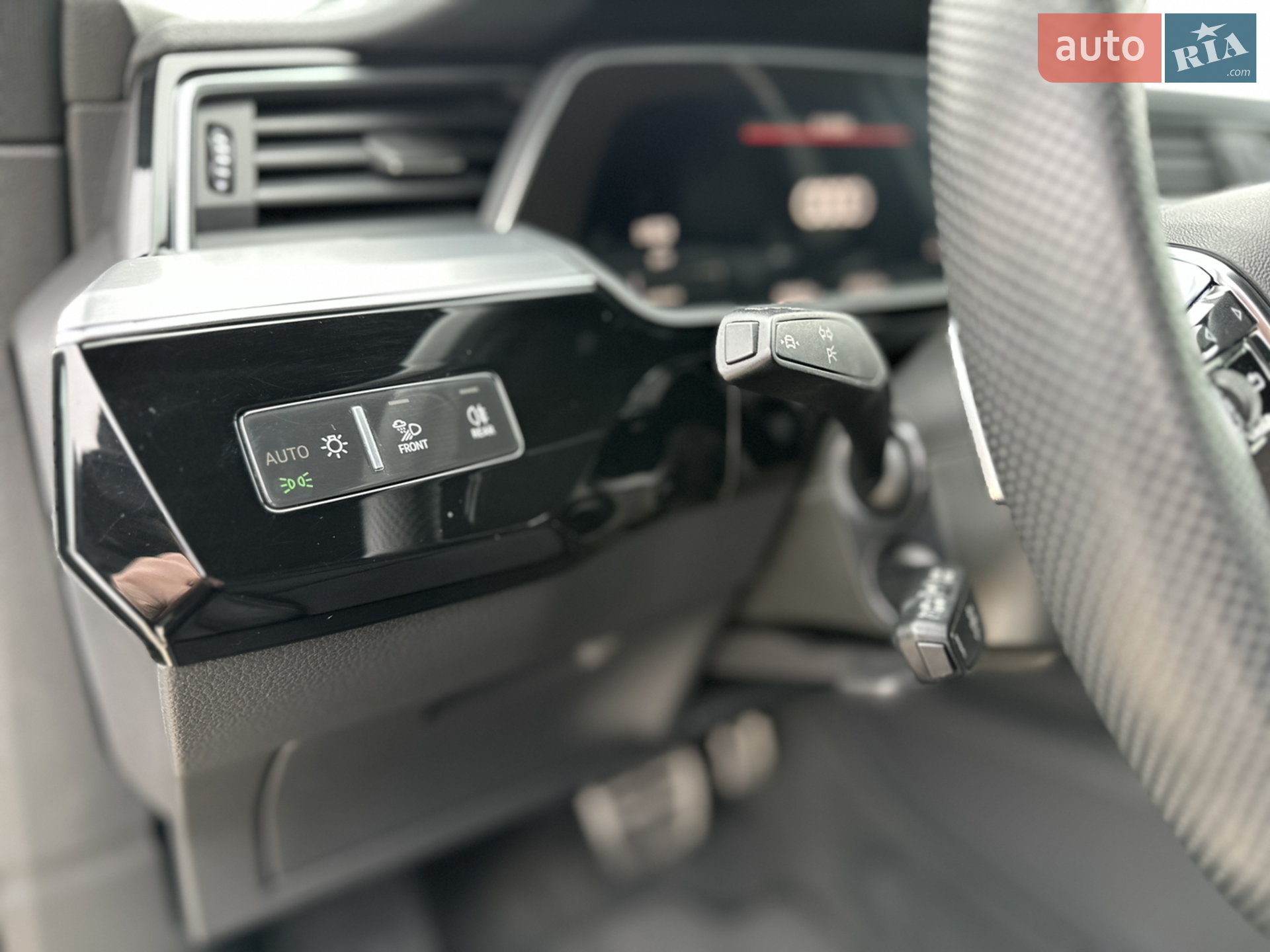 2023 Audi Q8 - мініатюра 31